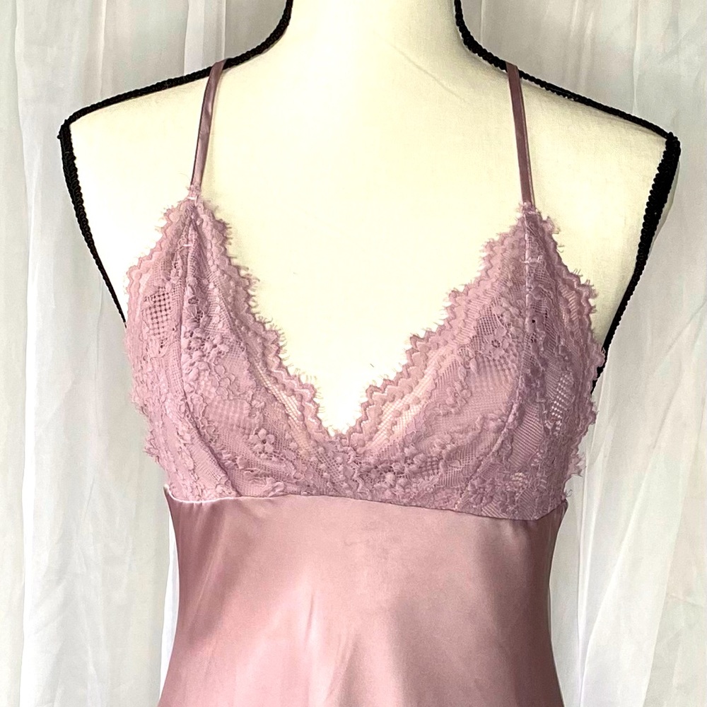 Two piece silk-lace pajama set, size large